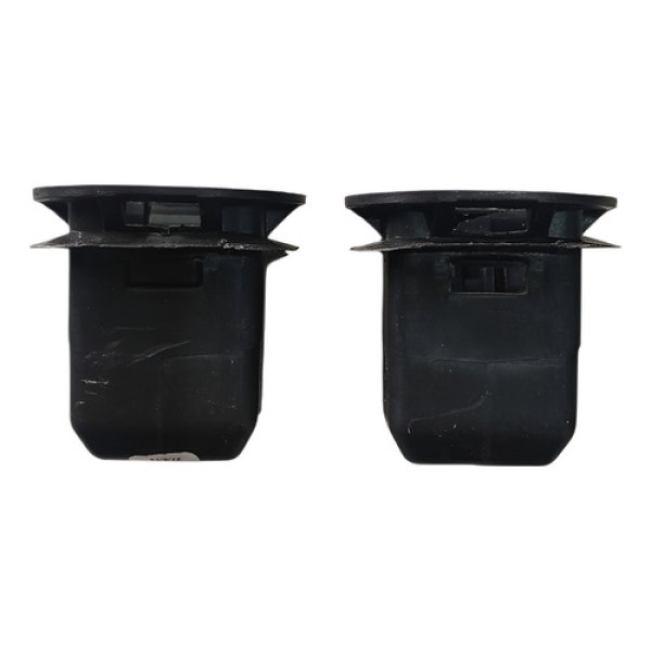 Par Trava Grampo Assento Banco Traseiro Tracker 2022 - Preto