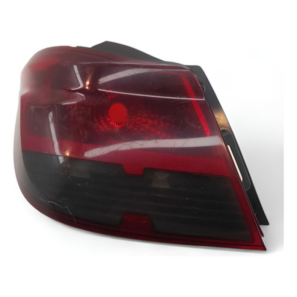 Lanterna Traseira Esquerda Onix Gm  52147829 Esquerdo Vermelho