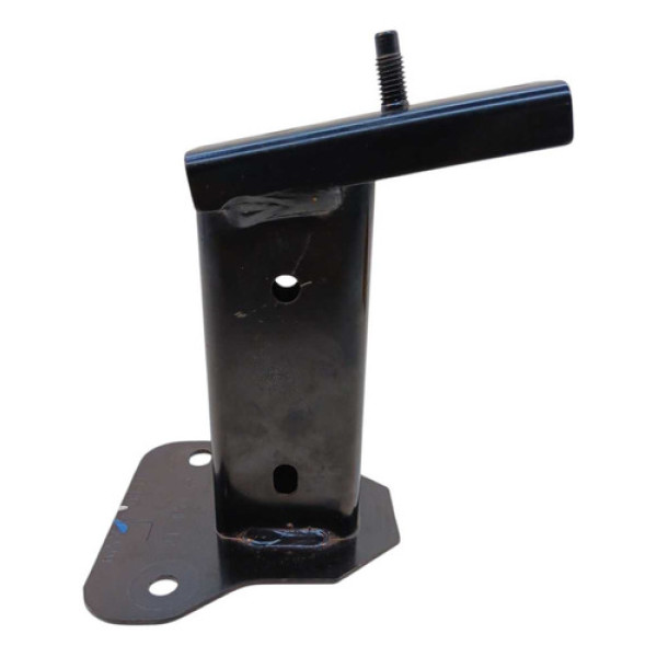 Suporte Dianteiro Esquerdo Alma Nissan Kicks 2022 (usado)