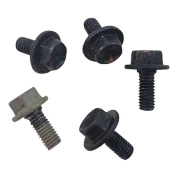 Parafuso Protetor Engate Capo Yaris 2025 Original