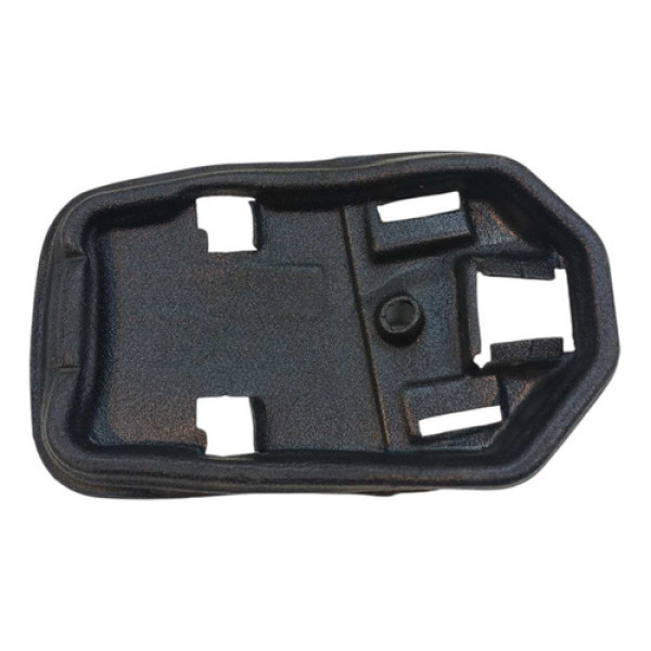 Isolador Esquerdo Tampa Traseira Gm Corsa Hatch Maxx 2005