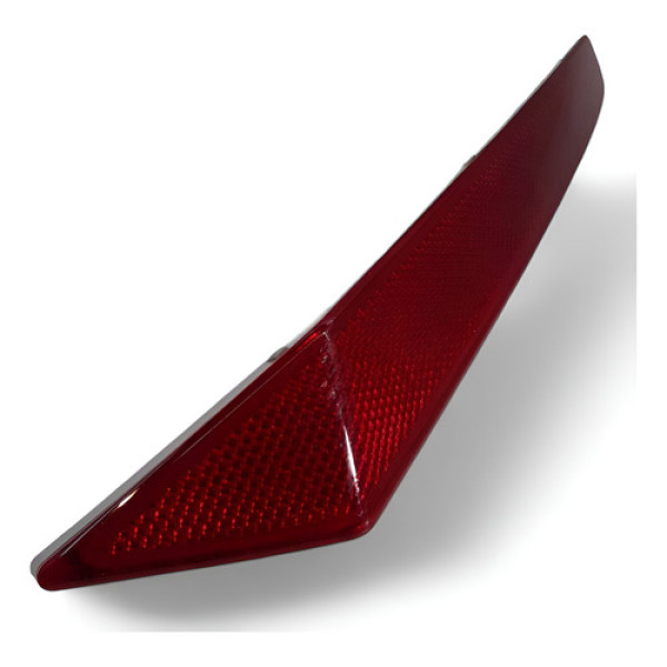 Olho De Gato Parachoque Traseiro Direito Hynday Hb20 2015 Vermelho