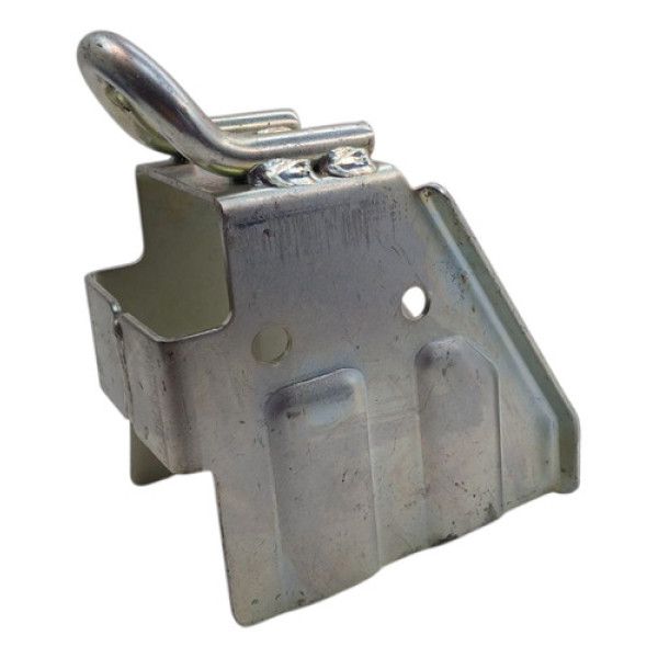 Gancho Reboque Traseiro Direito Corsa Sedan 2003/2012