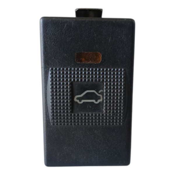 Botão Tampa Traseira Vw Santana 1998/2006 Preto Preto