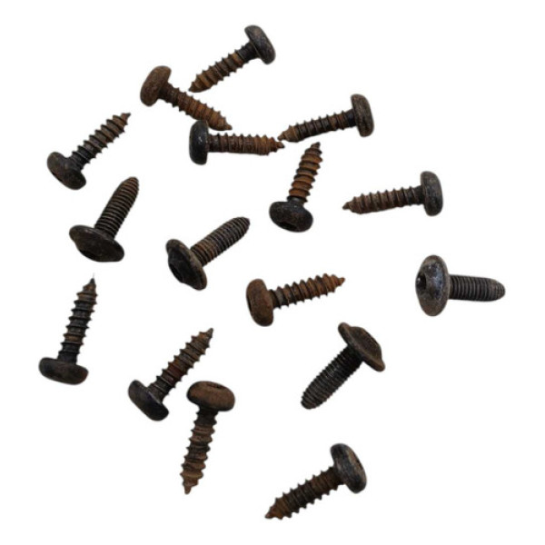 Parafusos Porta Malas Jeep Renegade 2023 (usado)