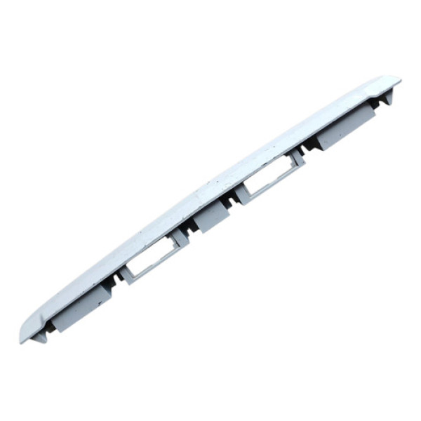 Moldura Luz Placa Tampa Traseira Chevrolet Montana 11/20