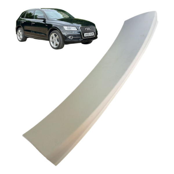 Acabamento Tampa Traseira Audi Q5 2015 Original 8r0867839b Bege