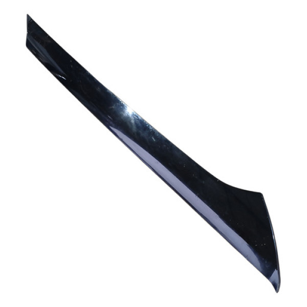 Moldura Friso Lado Esquerdo Parabrisa Creta 17/21 ( Riscos ) Preto
