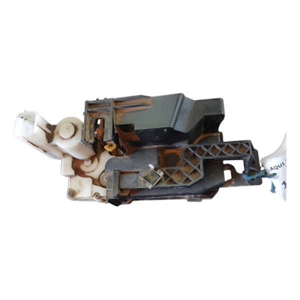 Fechadura Porta Traseira Esquerda Ford Fiesta 2004