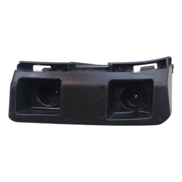 Guia Direito Do Parachoque Traseiro Cruze Hatch 17   Detalhe