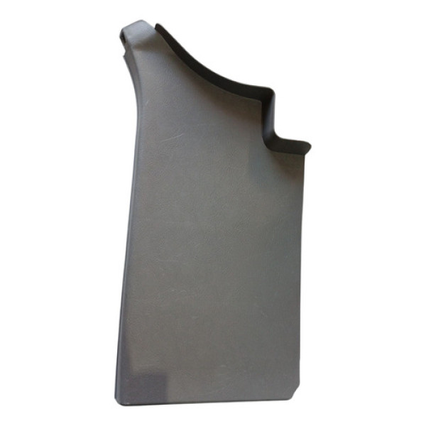 Moldura Coluna Traseira Esquerda Hyundai Hr 10/22